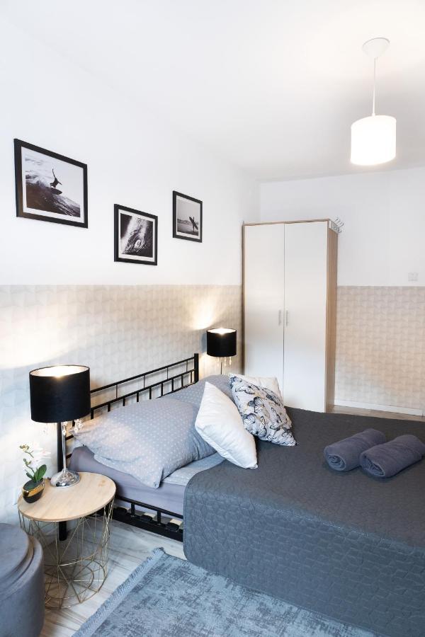 Clicktheflat Constitution Square Apartment